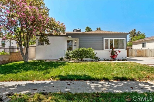 Photo - 2105 N Pass Ave