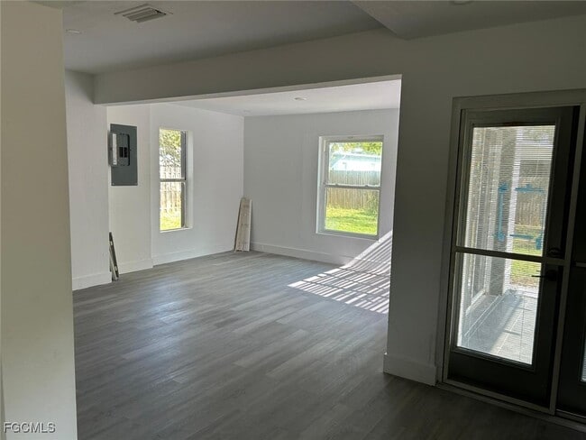 Photo - 3835 Arlington St