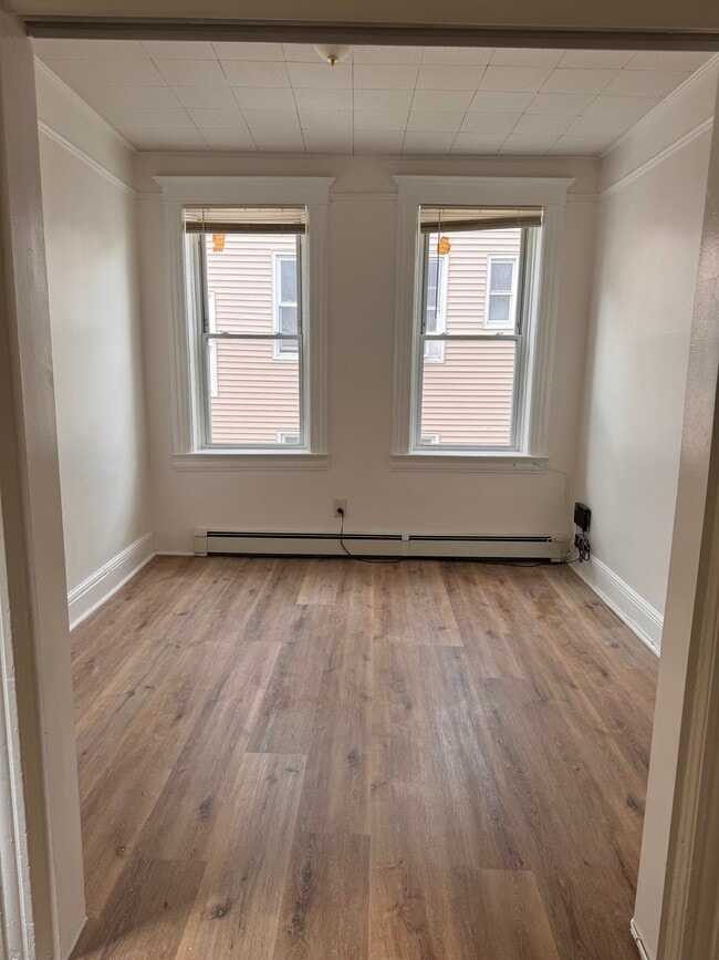 Photo - 181 Princeton Ave Unidad #3