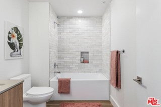 Photo - 3800 Mentone Ave