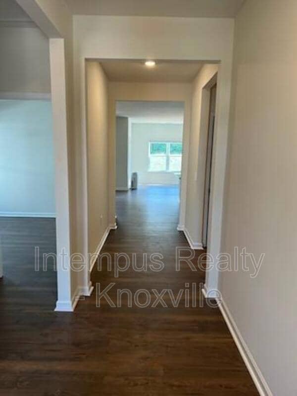 Photo - 1311 Hampton Pl Cir