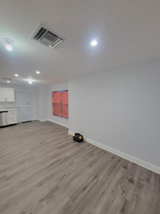 Photo - 1809 NW 8th Pl