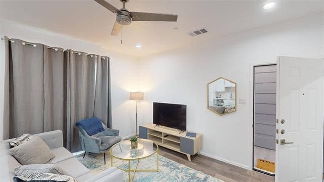 Building Photo - 3235 Dallas St Unit 1201