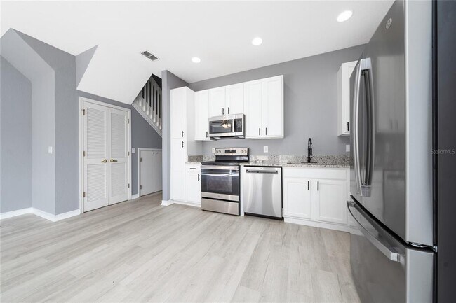 Photo - 2371 Caravelle Cir