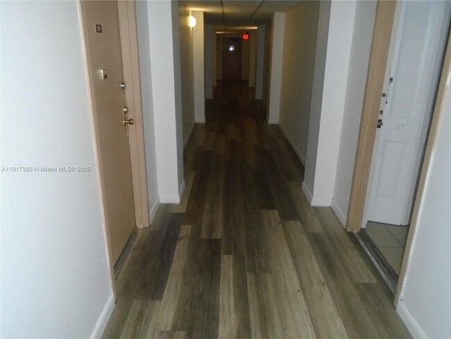 Photo - 4176 Inverrary Dr Unit 209