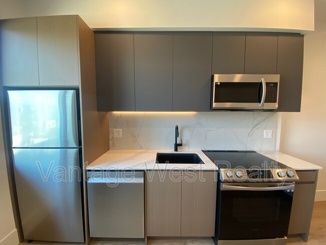 Building Photo - 720-720 K. L. O. Rd