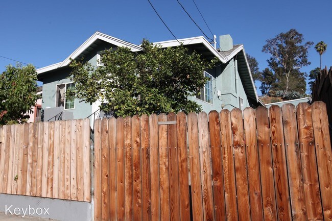 Photo - 640 S Mott St