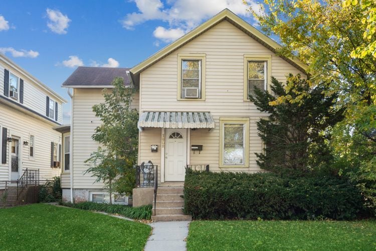 Photo - 1802 Hovland Ct House