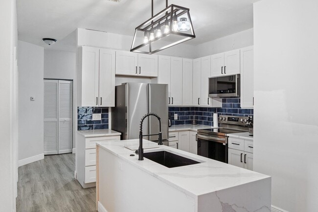 Building Photo - 113 Lighthouse Cir Unit H