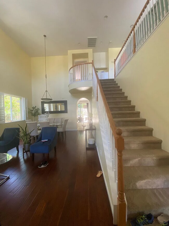 Photo - 992 Yosemite Dr