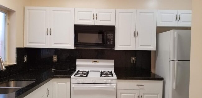 Photo - 9362 NW 121st St