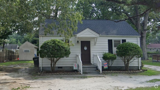 Building Photo - 135 Banneker Dr Rental