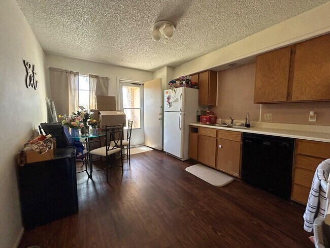 Photo - 2117 S Loop 289