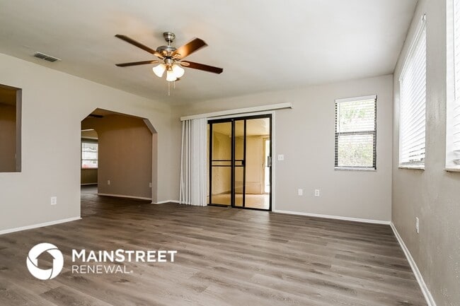 Photo - 6093 Myrtlewood Rd