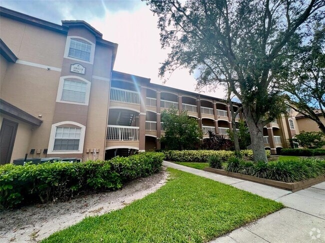 Building Photo - 13917 Fairway Island Dr Unit 933 Rental