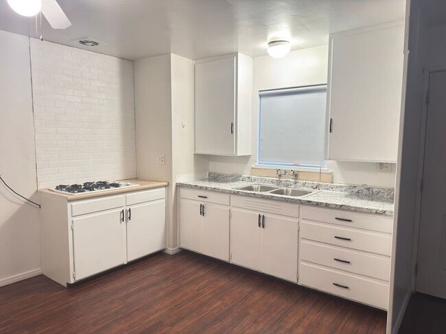 Photo - 501 S University St Unit 1-3