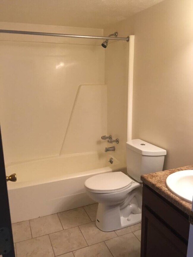 Twelve Oak Apartments Unit 210 Condo for Rent in Tell City, IN