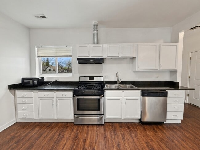 Photo - 5833 W Irving Park Rd Unit 5822 W Irving Park