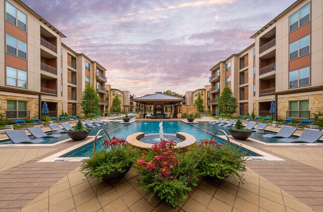 Welcome Home to Bexley Grapevine! - Bexley Grapevine Rental