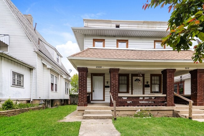 Building Photo - 2322-2324 Eastview Ave Unit 2324