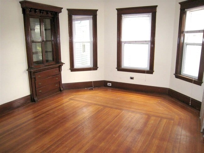 Photo - 183 College Ave Unit 1