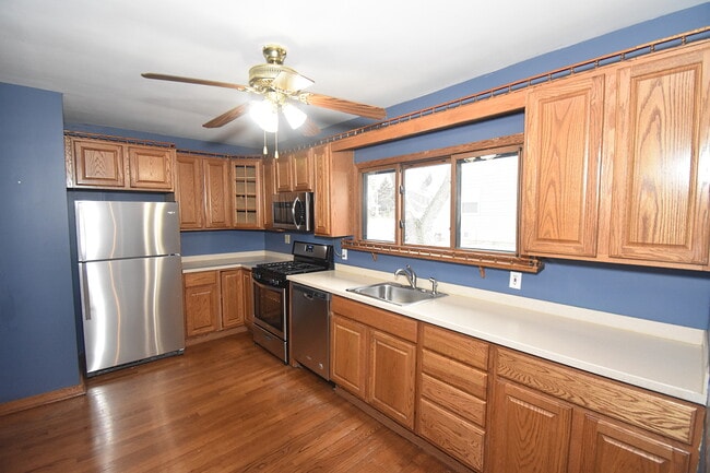 Photo - 224 4th St
