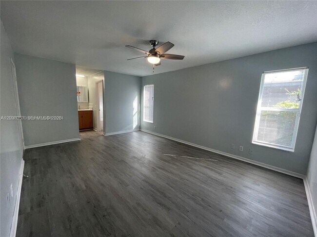 4102 NW 79th Ave Unit A