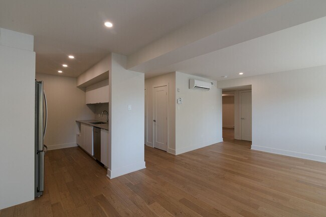 Photo - 37 Roosevelt Ave Unit 306