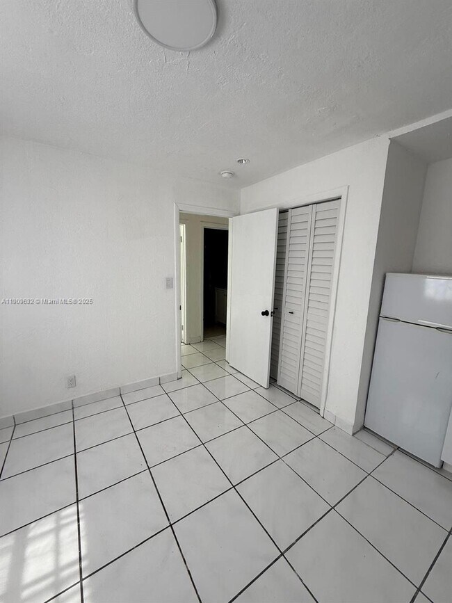 Photo - 6931 SW 24th Ct