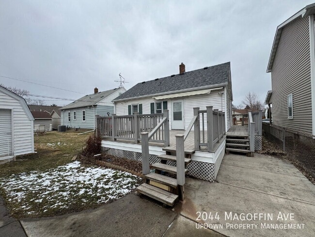 Photo - 2044 Magoffin Ave