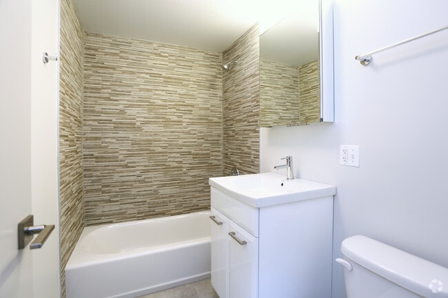 Studio, 1 BA - bathroom