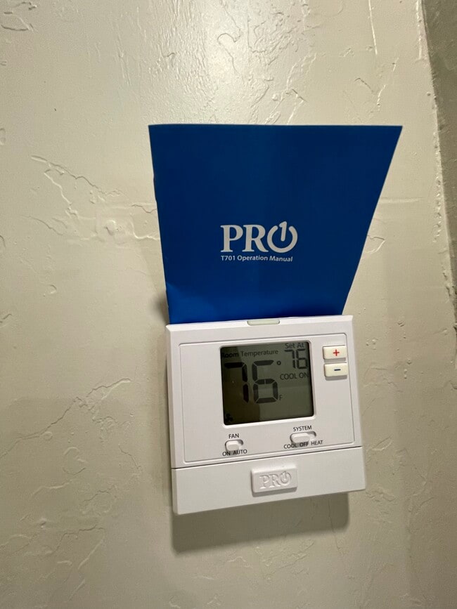 Photo - 11430-32 Kimble Dr - Quad