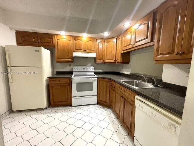 Photo - 1800 SW 81st Ave Unit 1111