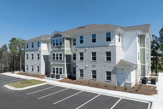 Brookfield Pointe Apartments - Brookfield Pointe Apartments