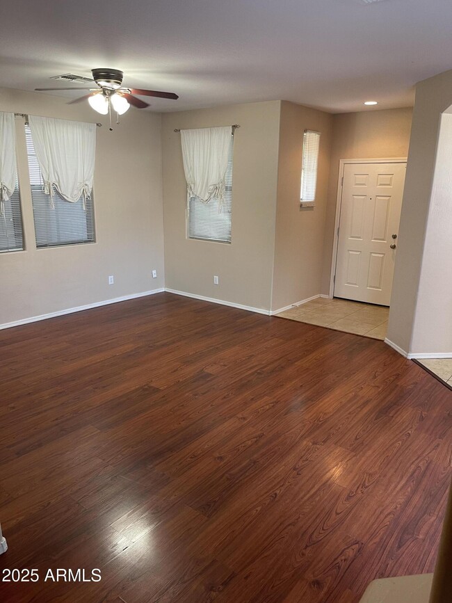 Photo - 1901 E Emily Ln