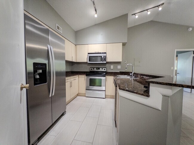 Photo - 2550 SW 18th Terrace Unit 1606