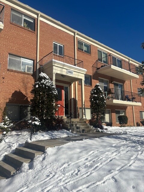 Photo - 10662 Weymouth St Unidad 2