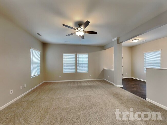 Photo - 115 Clove Hitch Dr