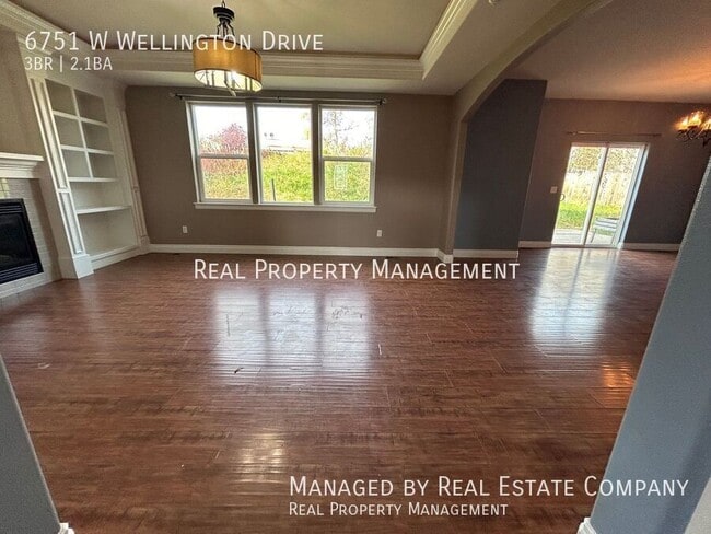 Photo - 6751 W Wellington Dr