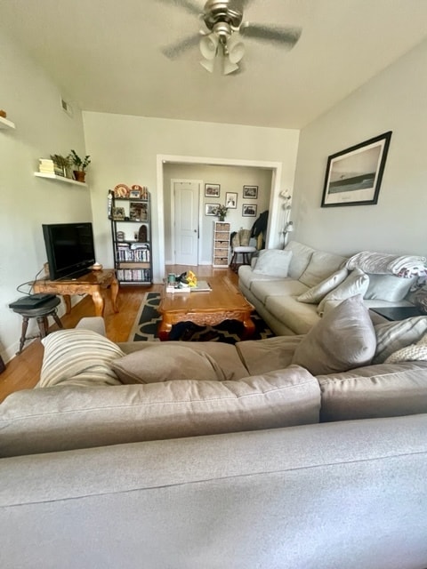 Photo - 910 W Waveland Ave Unit 1