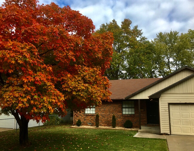 Photo - 1521 W 17th St