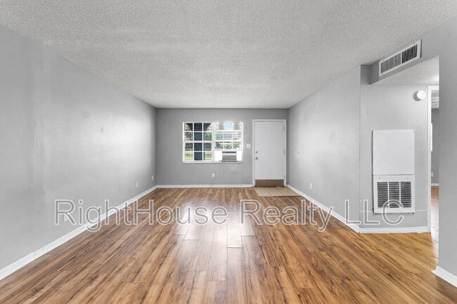 Photo - 601 State Ave Unit Apt 1