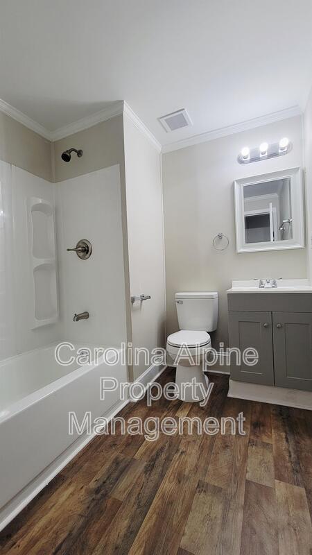 Photo - 421 Carolina Ave