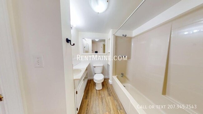 Photo - 322 Grove St