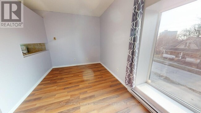 Photo - 97 Farquhar St Unit 201