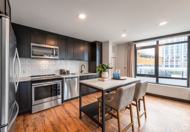 2BR, 2BA - 1,291 SQ FT