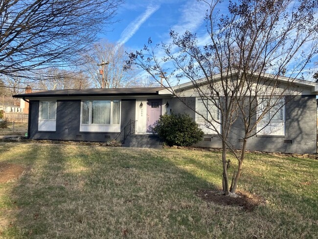 Photo - 3004 Nathanael Rd