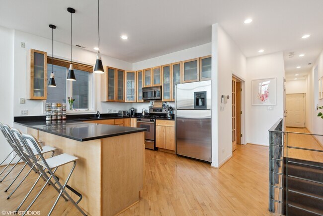 Photo - 1111 N Paulina St Unit 3