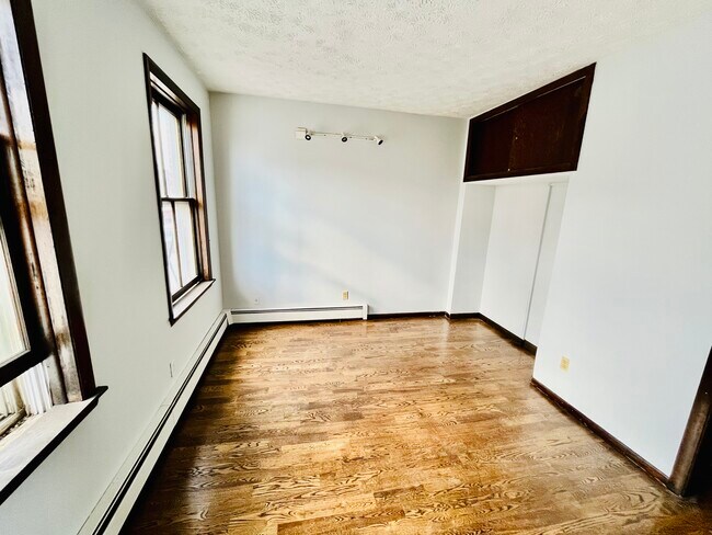 Photo - 46 Warren St Unit 2