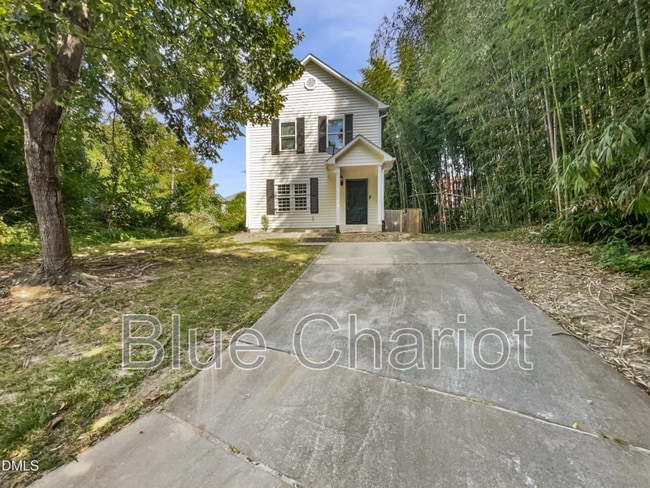 Photo - 311 Burnette St